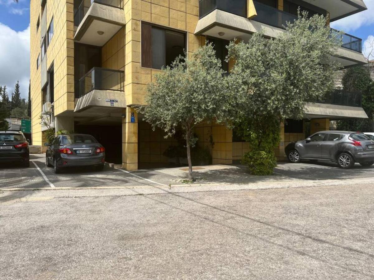 Pleasant 1Br Apt With Green Views - Jamhour Leilighet Rwaysat Saoufar Eksteriør bilde