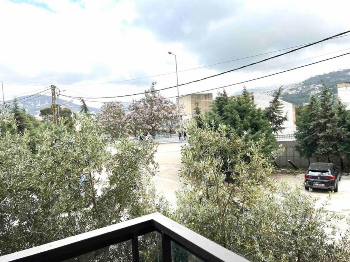 Pleasant 1Br Apt With Green Views - Jamhour Leilighet Rwaysat Saoufar Eksteriør bilde